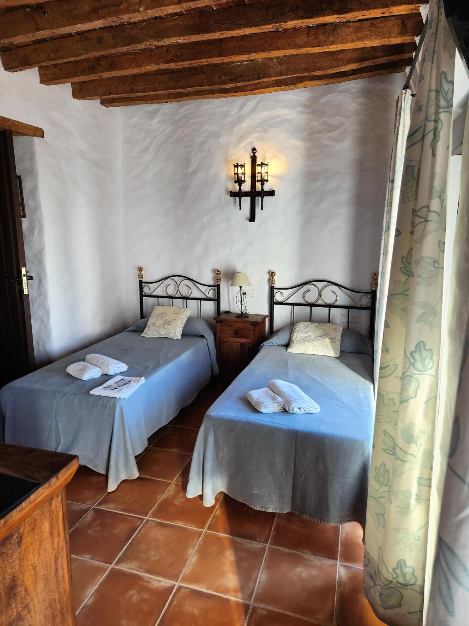 Posada La Plaza Canillas de Albaida Dış mekan fotoğraf